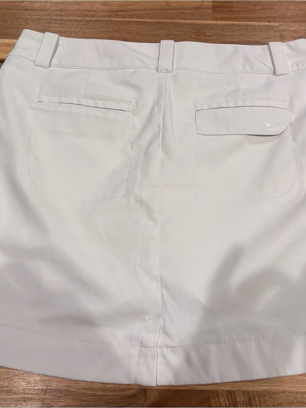 Nike White Golf Skort Dri-Fit SZ 8 Great Condition.